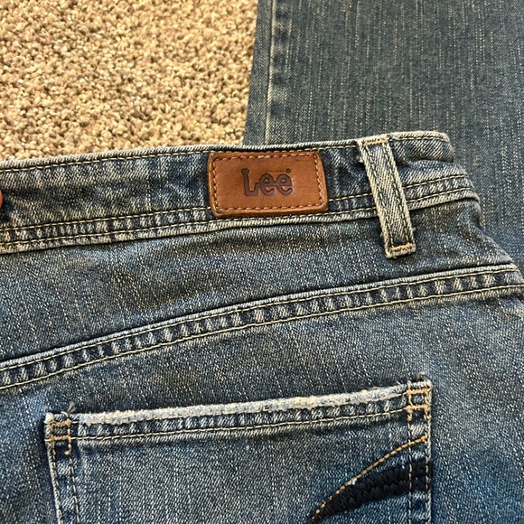 Lee medium wash medium rise bootcut  jeans - Picture 2 of 5